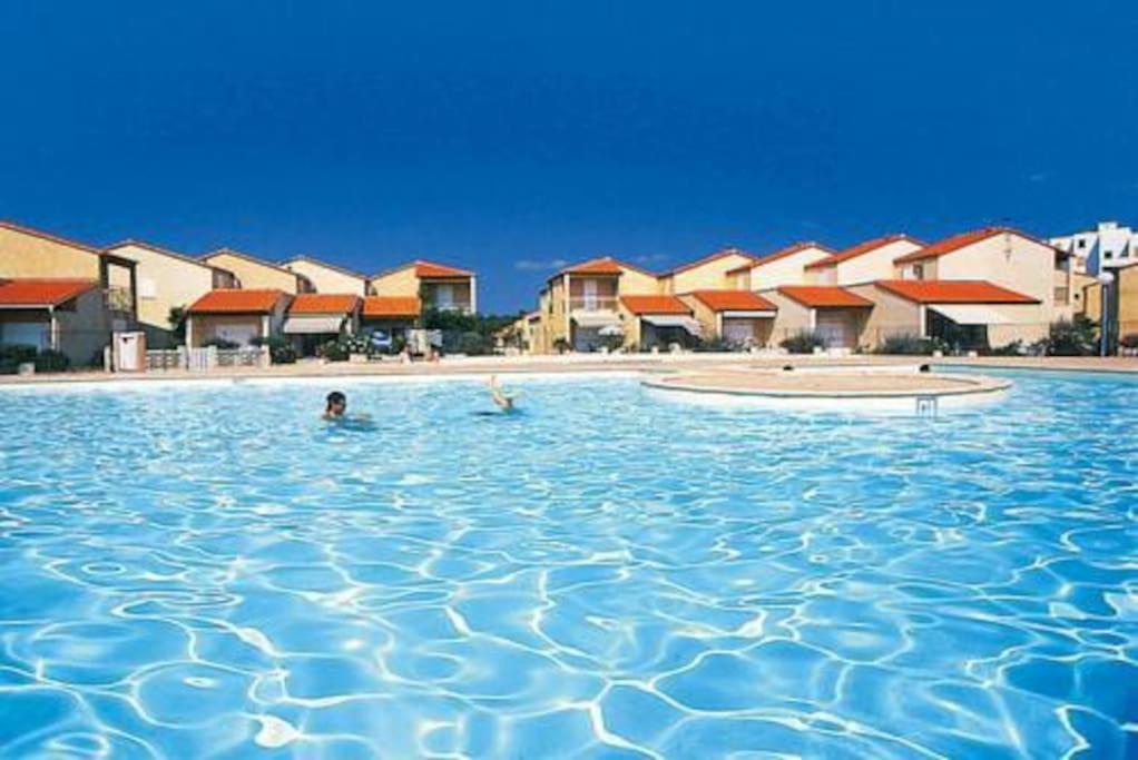 Villa Face A La Mer Sur Le Sable 8 Clim A L'Etage Ле Баркарес Экстерьер фото